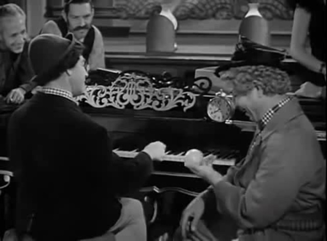 Silly Sunday with the Marx Brothers